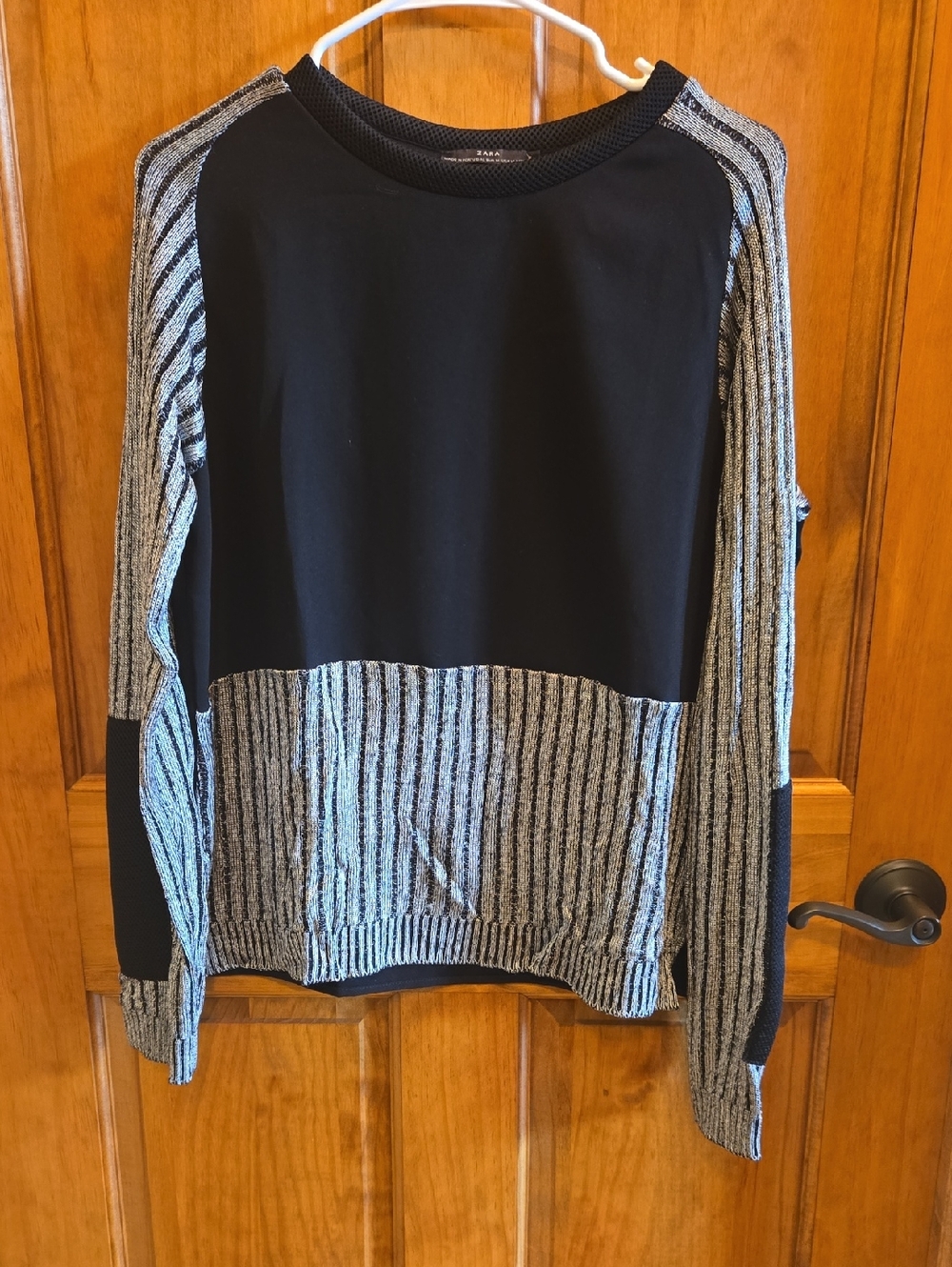 Zara Black and Gray Top Size M